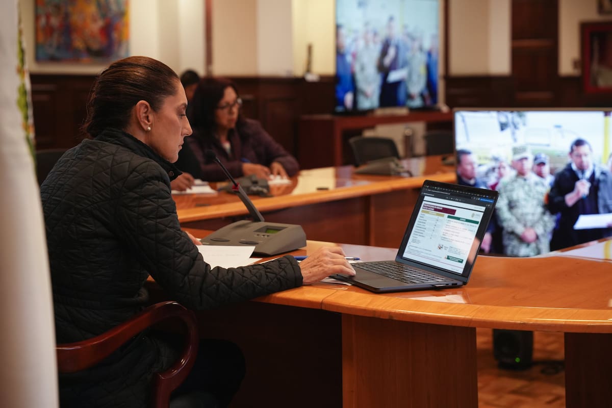 Claudia Sheinbaum se reúne virtualmente con los gobernadores de estados afectados por tormentas y promete que “no les faltará nada”; suman 42 fallecidos y 27 desaparecidos en el país