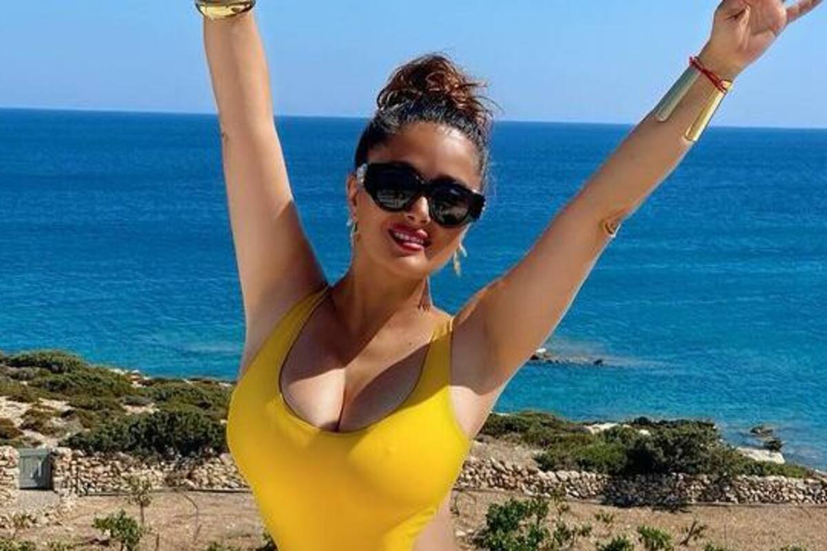 Salma Hayek confesó que lloró, cuando tuvo que hacer escena intima con Antonio Banderas