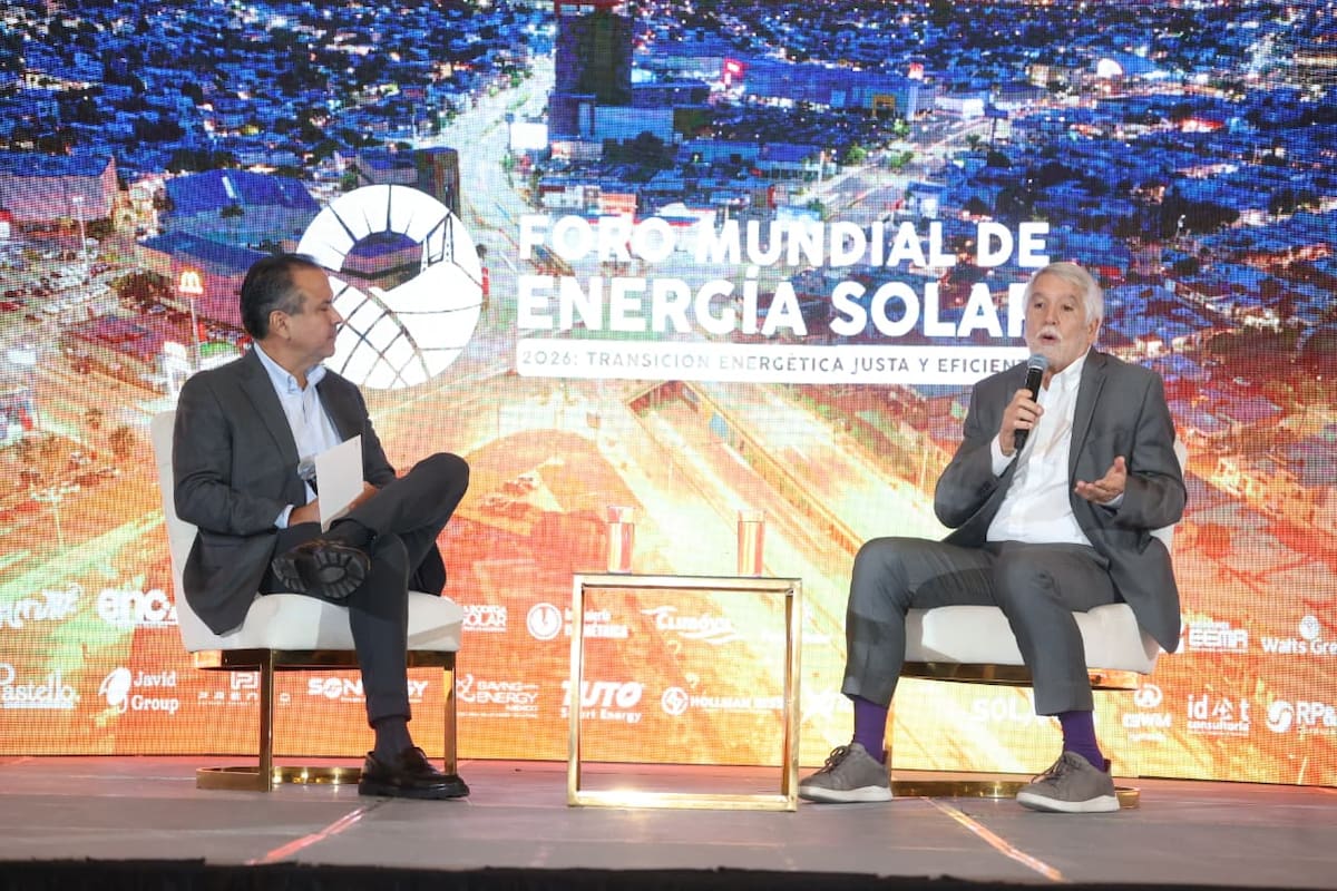 Hermosillo busca mejorar su movilidad y espacios públicos, afirma Astiazarán al recibir a Enrique Peñalosa en el Foro Mundial de Energía Solar