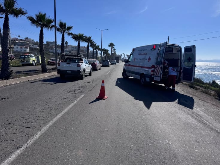 Tractocamión atropella a mujer ciclista en Ensenada
