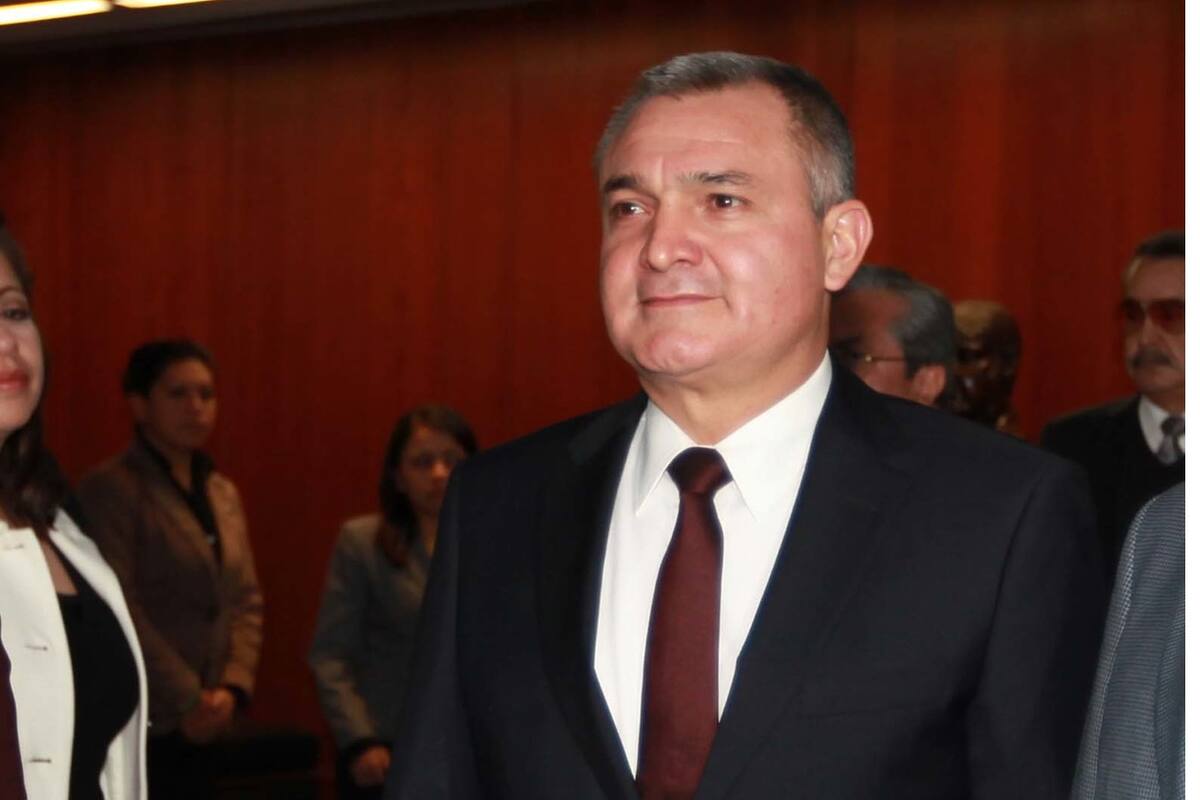 Genaro García Luna registró su nombre e imagen como marca