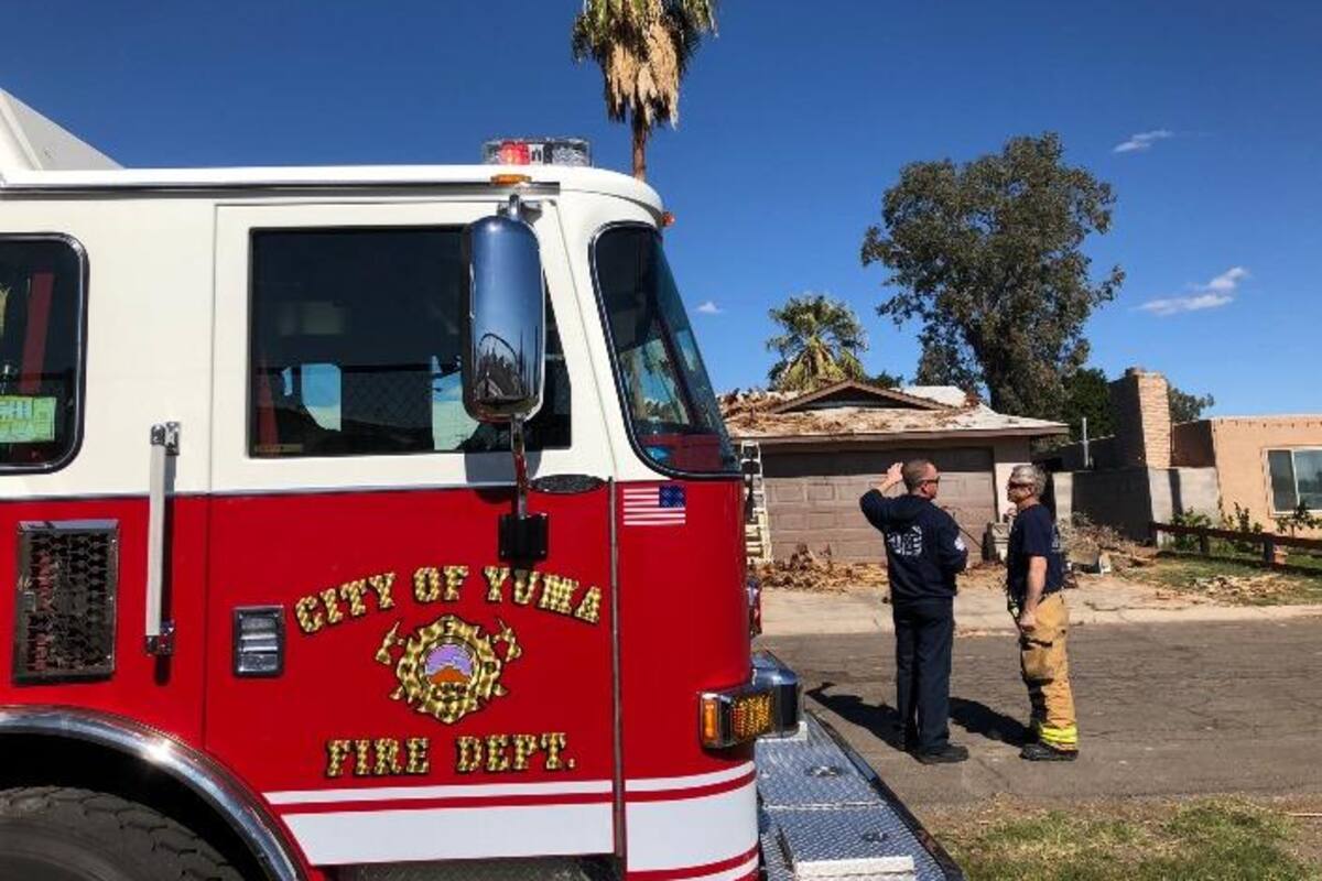 Choca contra una casa en Yuma