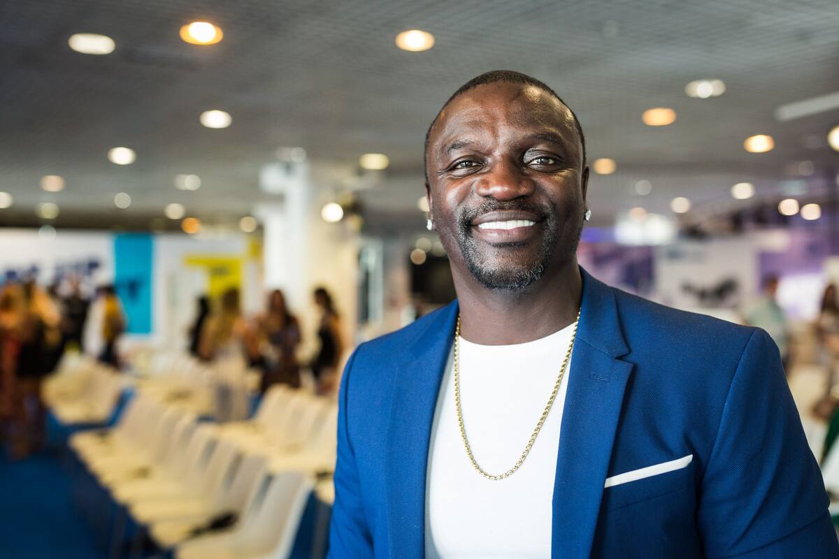 Akon inicia construcción de una ciudad futurista en Senegal