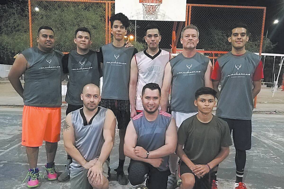 Los Mochomos se imponen a la Banda San Bosqueña