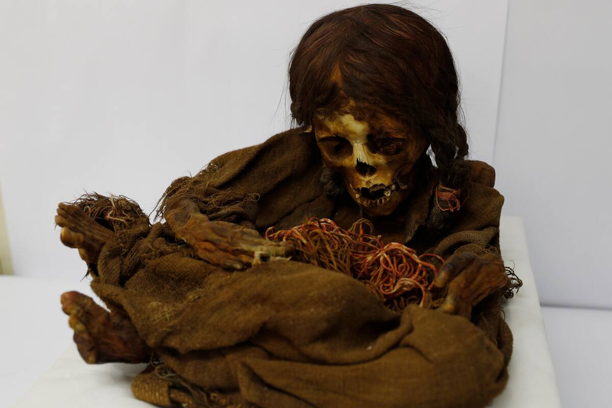 Momia de niña inca regresa a Bolivia