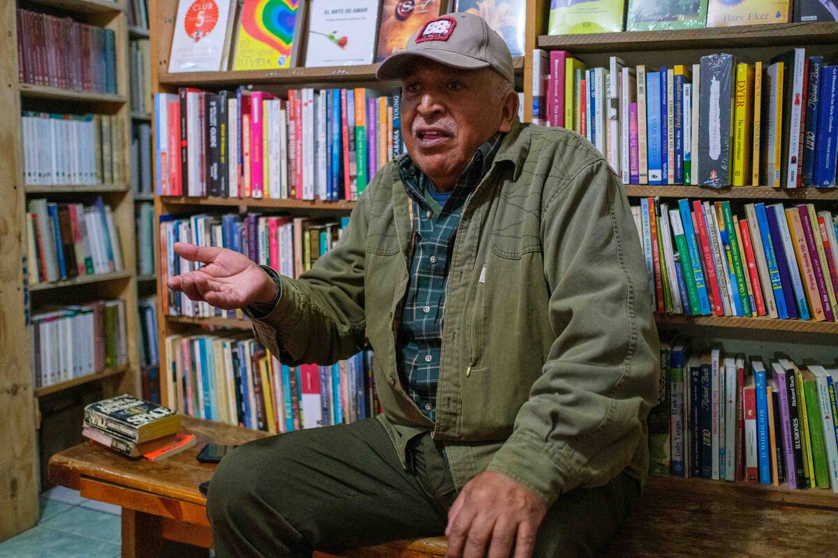 Miguel Márquez, veterano de la resistencia de los libros usados y el acceso a la cultura