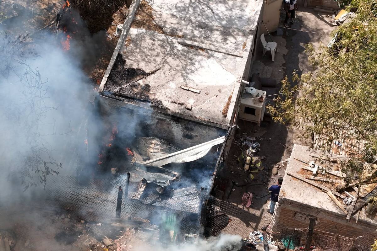 Bomberos de Hermosillo atienden incendio en Coloso; esto se reporta