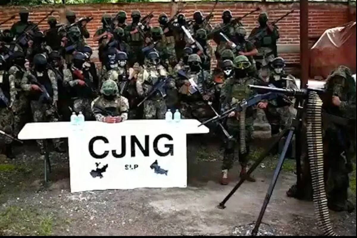 CJNG ataca con drones explosivos a pobladores de Michoacán e invade municipios con tanquetas y camiones blindados