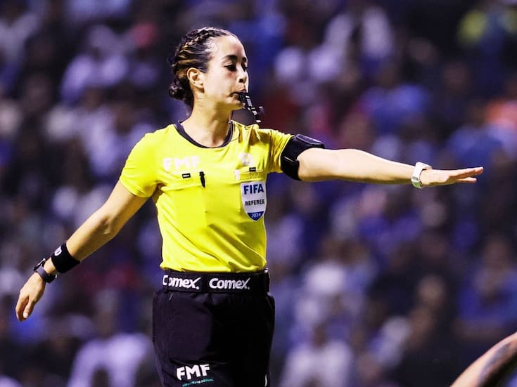 Katia Itzel García, árbitra mexicana, es nombrada sexta mejor del mundo