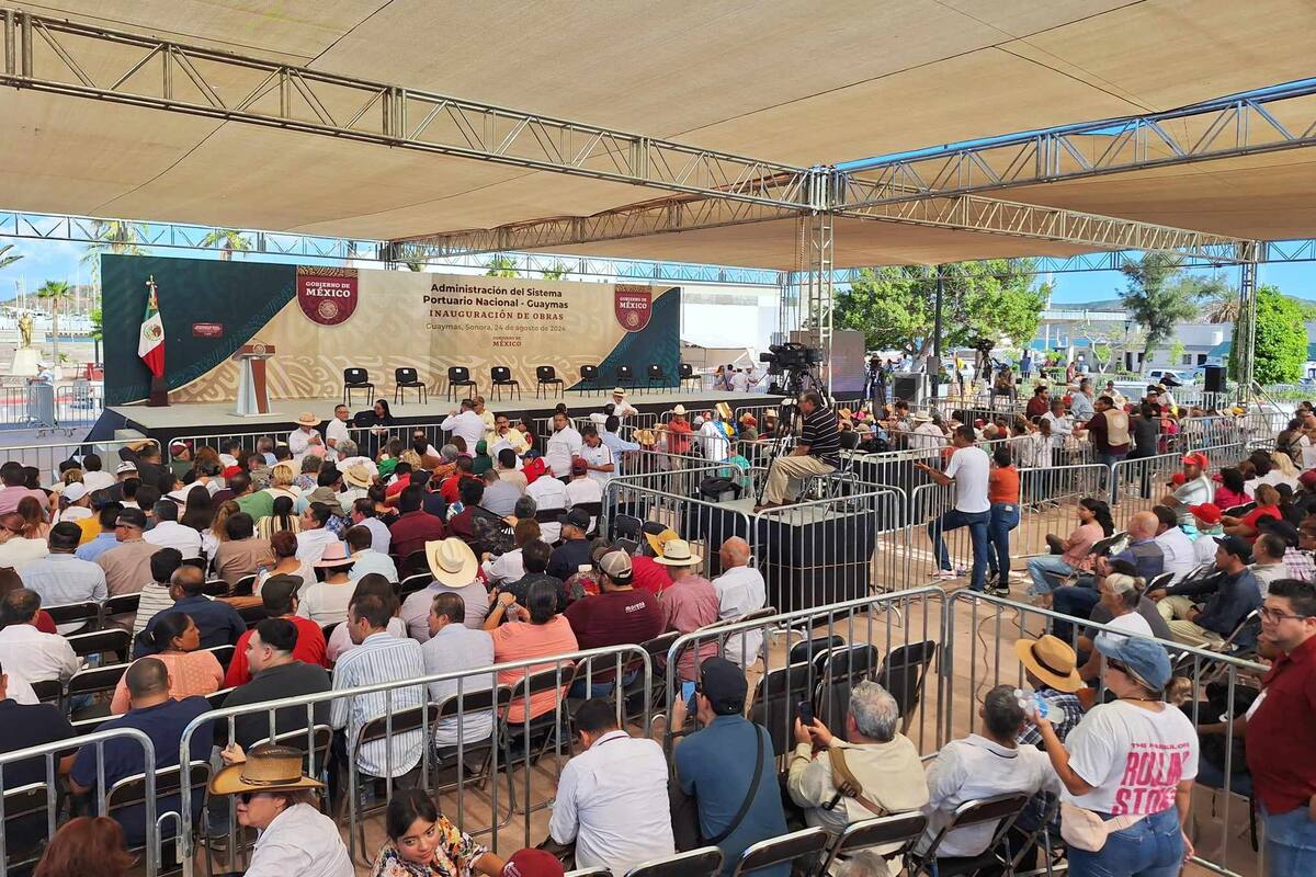 Llegan guaymenses a evento de AMLO y Sheinbaum