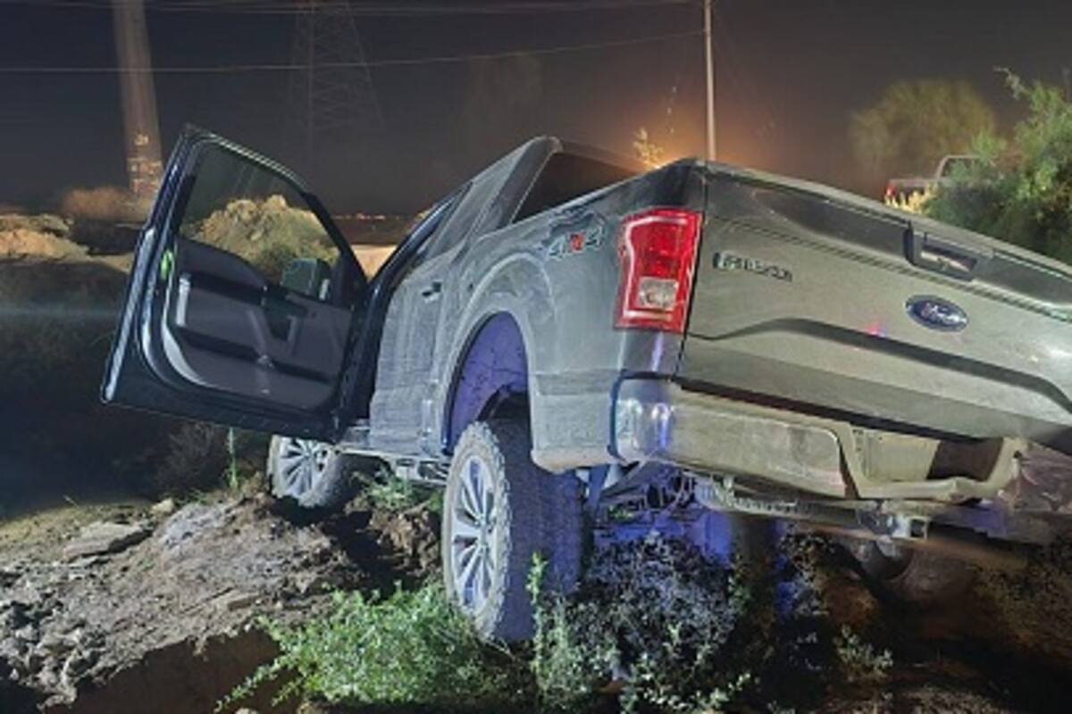 Detenido por robo de vehículo y embestir a patrulla municipal