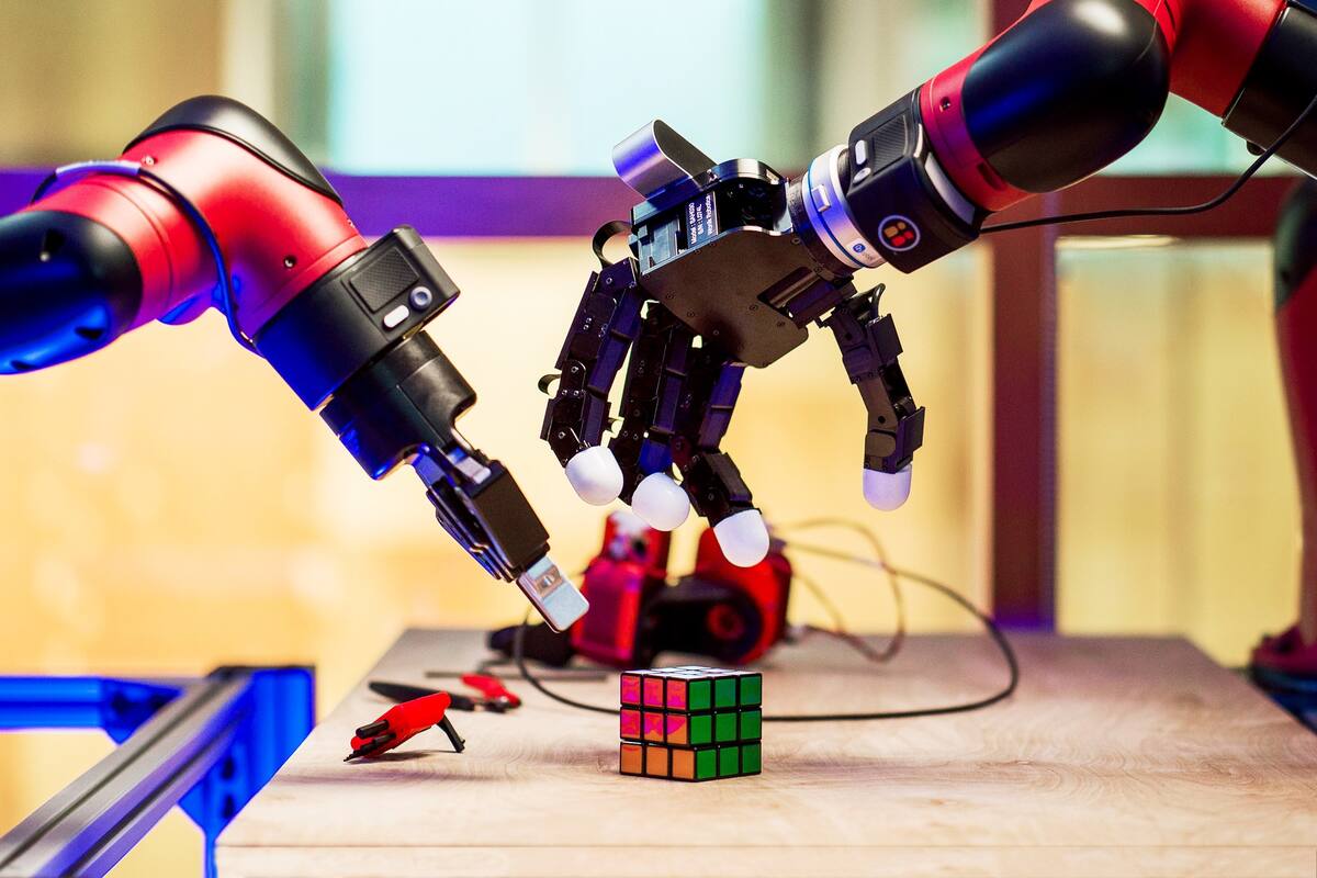Facebook entrena robots para pensar