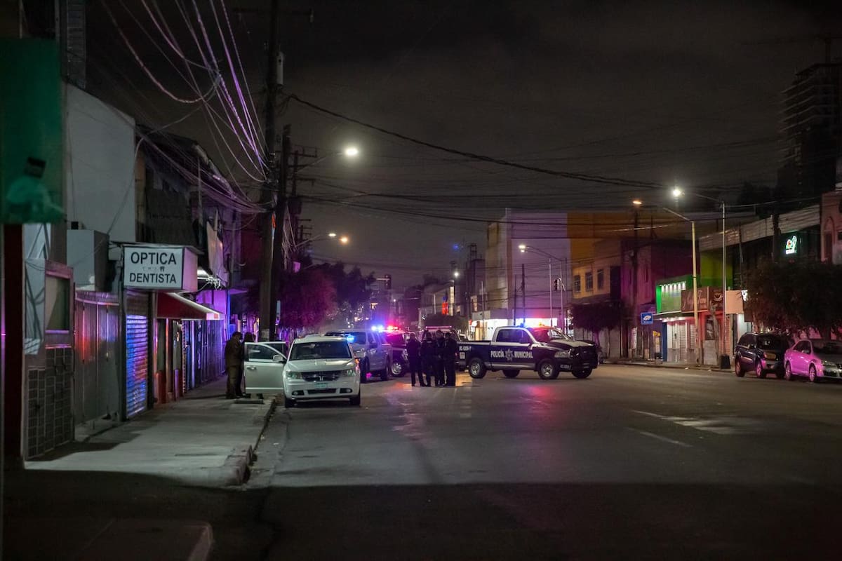 Una de las víctimas logró escapar, mientras que la otra perdió la vida. Foto: Border Zoom