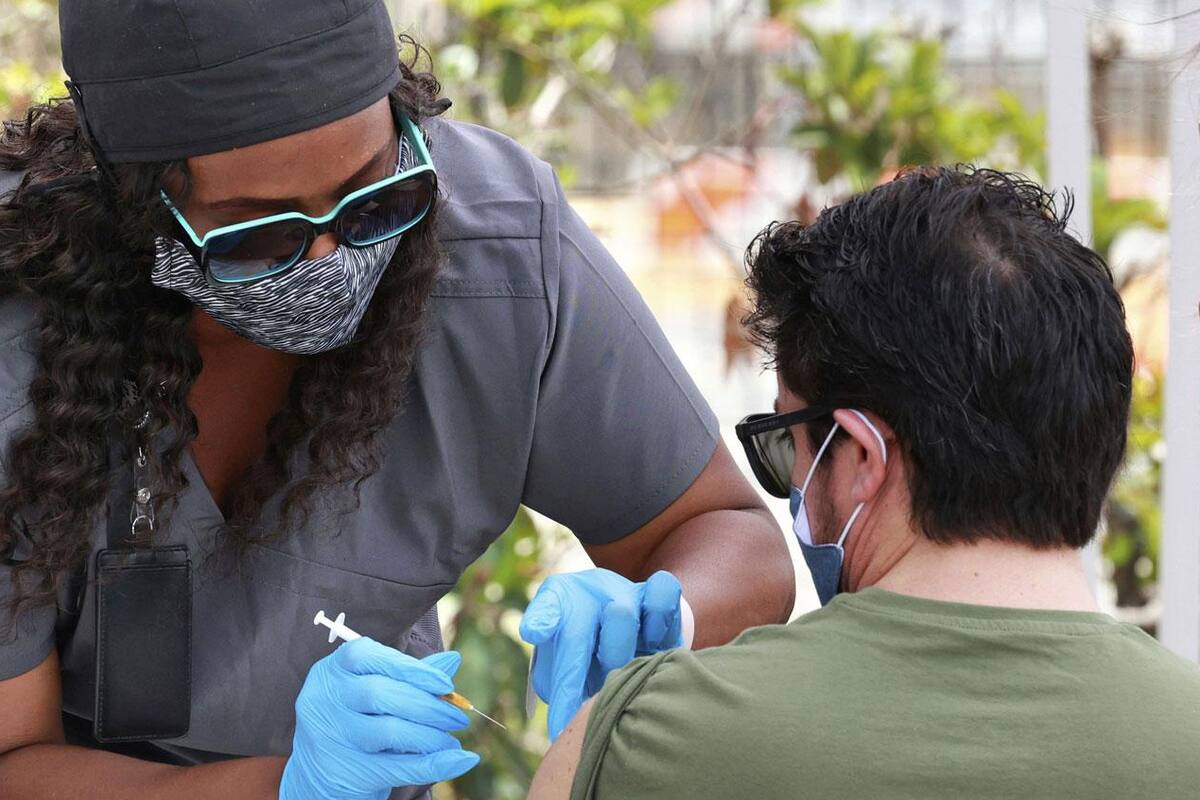 Advierten sobre registros falsos de vacunación contra Covid-19 en San Diego