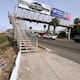 Advierten deterioro en puente peatonal de acceso a Playas de Tijuana; piden intervención