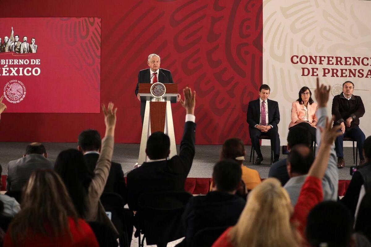 AMLO va por gasolineras que no dan el "litro de a litro"