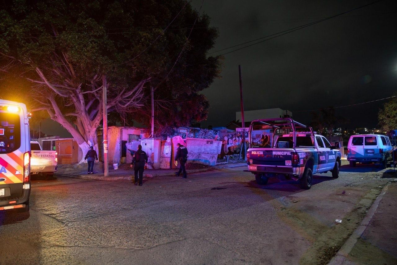 Dos hombres fueron heridos de bala en ataques registrados en las colonias Herrera y Los Lobos, en Tijuana. Foto: Border Zoom