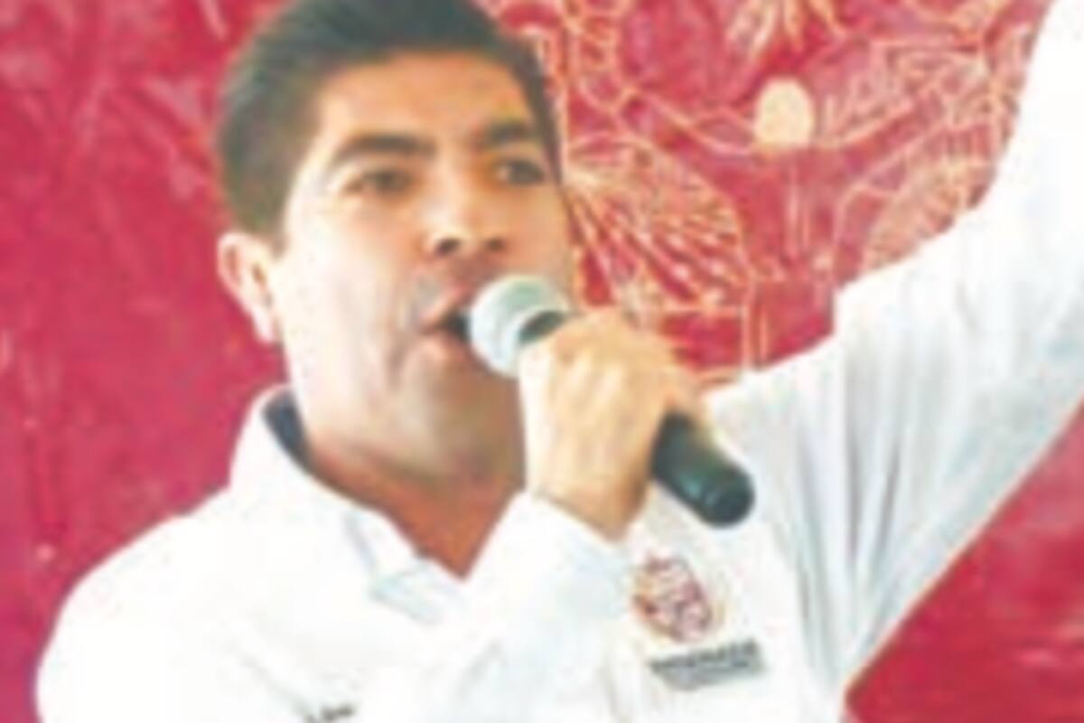 Anuncia Armando Ayala inicio de reparación de luminarias en El Rosario