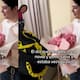 “Cómo el chico le dio el ramo y luego se alejó” Joven le pide ser su novia y termina encontrándola maquillada y vestida de ratón