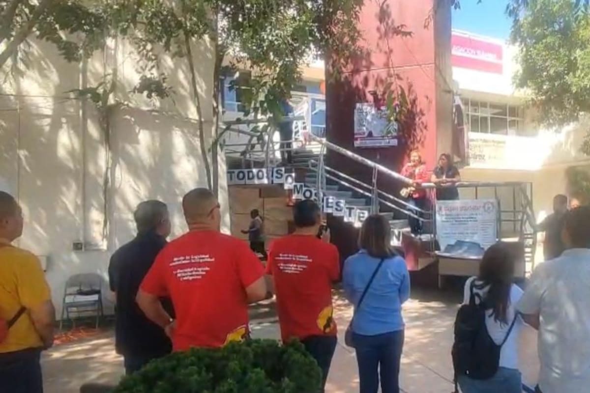 Piden justicia para docente de primaria