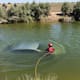 Muere hombre al caer con su Nissan Sentra a canal de riego en Bataquez