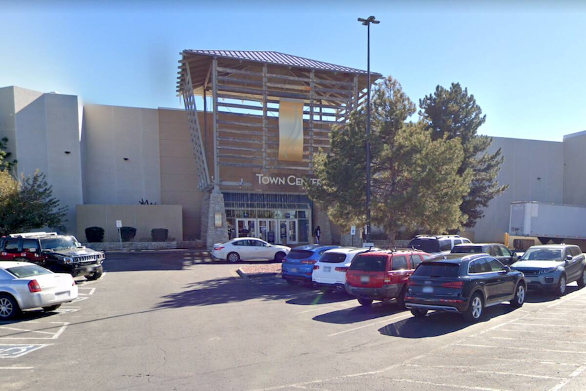 Muere niño al caer de escalera eléctrica en segundo piso de centro comercial