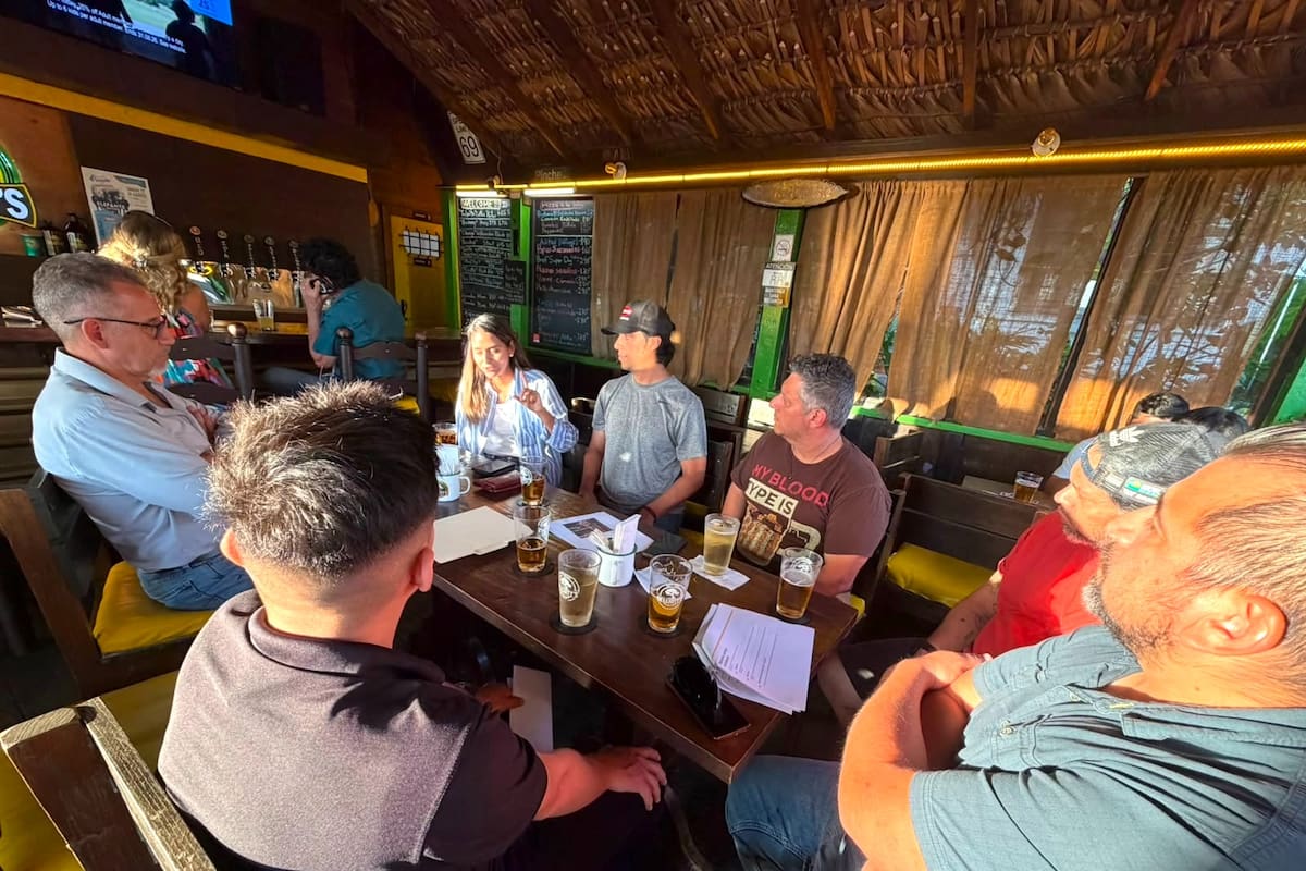 Inicia capacitación para cerveceros artesanales de Rosarito con taller sobre levaduras