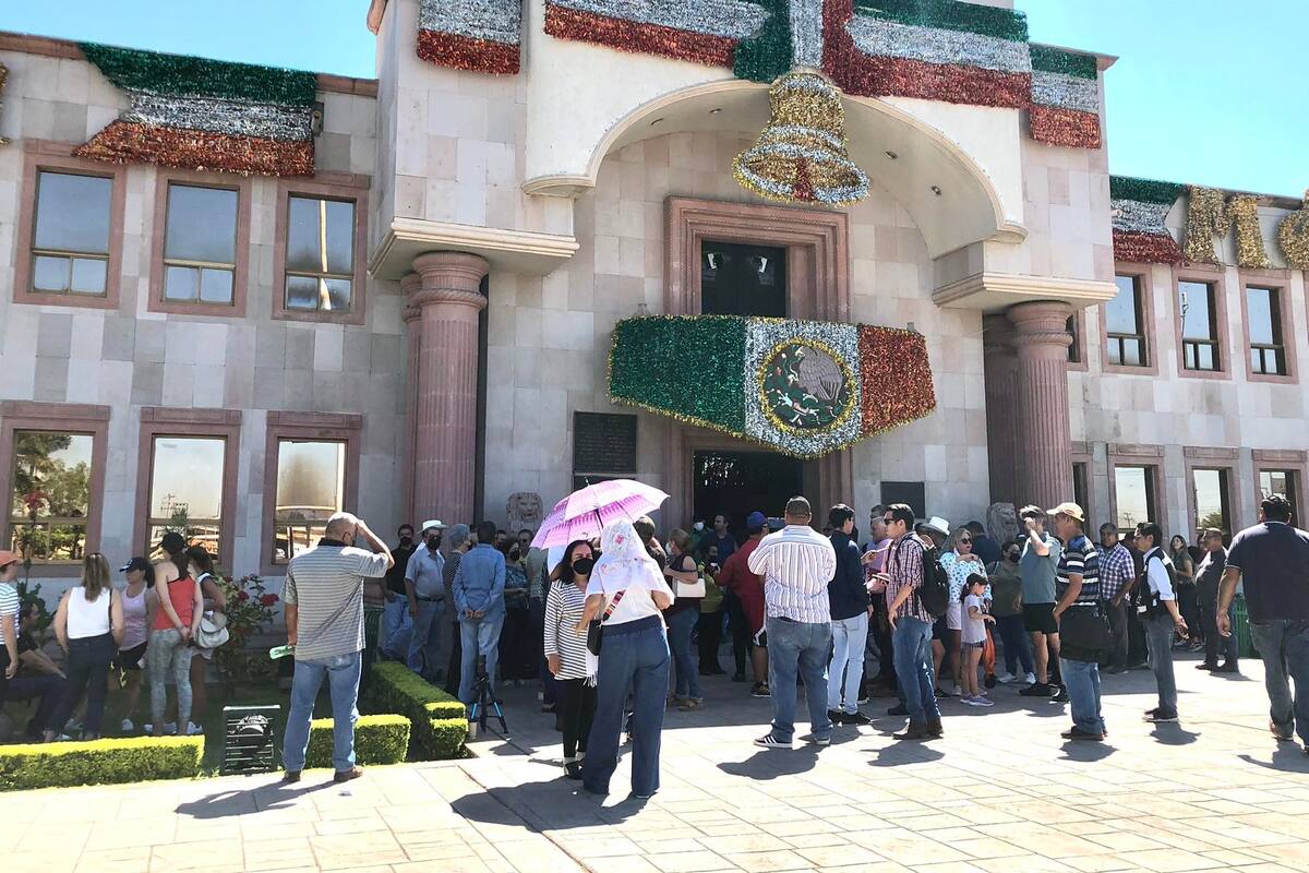 Ciudad Obregón: Se manifiestan nuevamente por mal estado de las calles y drenaje