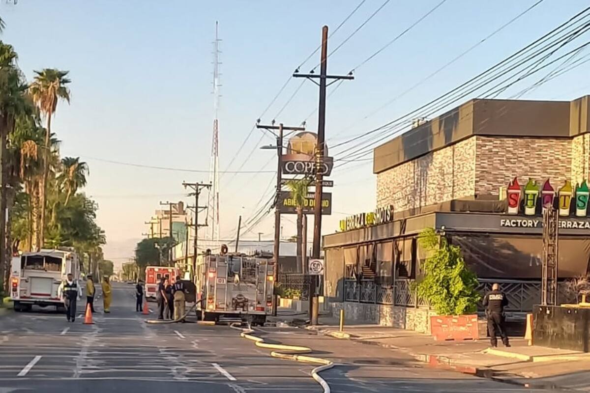 Se incendia almacén del bar Shots