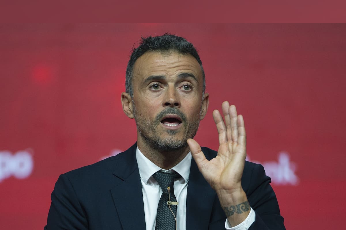Luis Enrique, exfutbolista y entrenador, asegura que el verdadero cambio en la salud no está en dietas estrictas sino en comer solo cuando hay hambre, entrenar en ayunas si el cuerpo lo permite y mantener movimiento constante durante el día para reducir el sedentarismo y mejorar el bienestar general