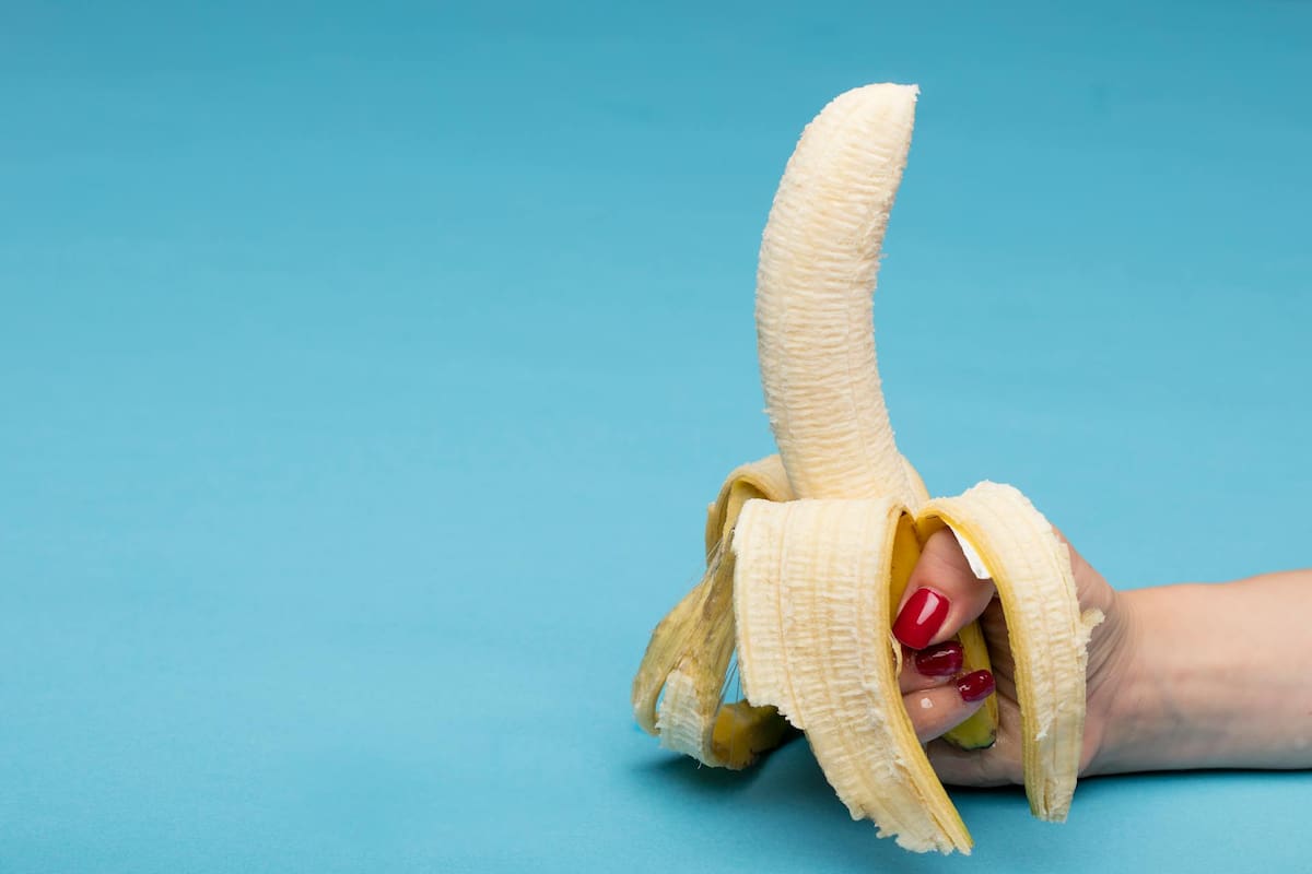 El estudio reveló evidenció que los penes más anchos, largos y con una cantidad moderada de vello púbico eran percibidos de manera más positiva FOTO: Deon Black
