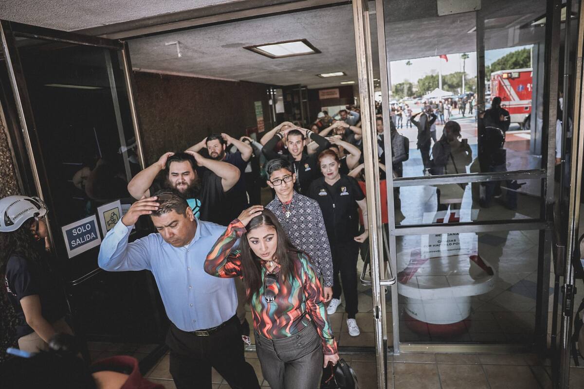 os edificios gubernamentales se evacuaron en un tipo de tres minutos con 40 segundos I Foto: Daniel Reséndiz