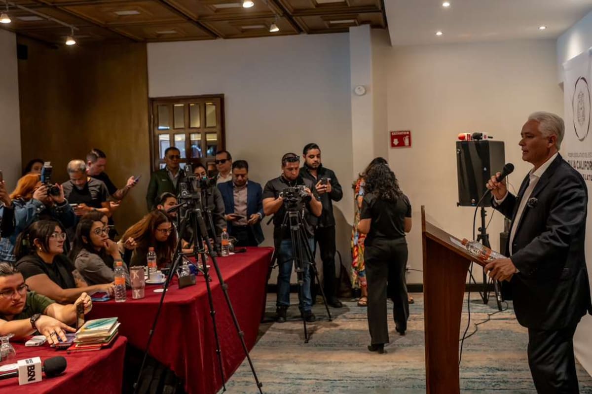 El diputado Jorge Ramos advirtió que de no hacerlo se podría repetir el nivel violencia entre 2007 y 2010, cuando los uniformados estuvieron coludidos con el crimen organizado. Foto: Border Zoom
