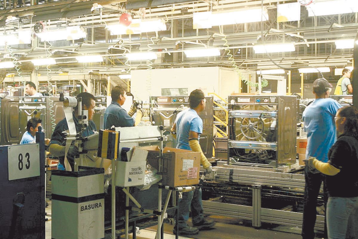 Prevén crecimiento en industria y sector comercio en Sonora en 2025