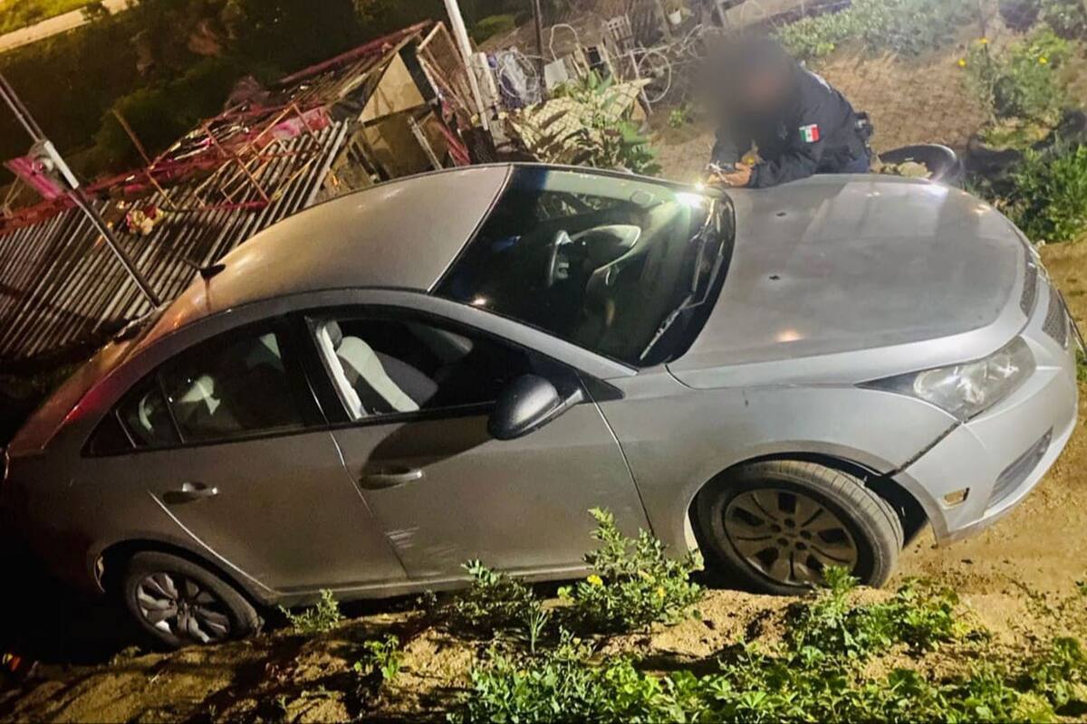Tras persecución detienen a dos hombres con mariguana en Ensenada