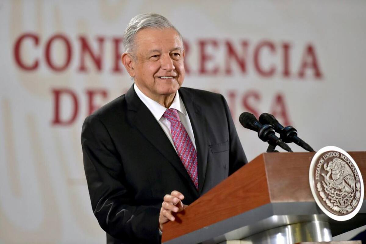 "Irresponsable, choque entre AMLO y Calderón": Analistas