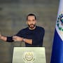 Bukele frena la compra de bitcoin con recursos públicos y entrega el control de Chivo Wallet a un operador privado para cumplir el acuerdo con el FMI por 1,400 millones de dólares