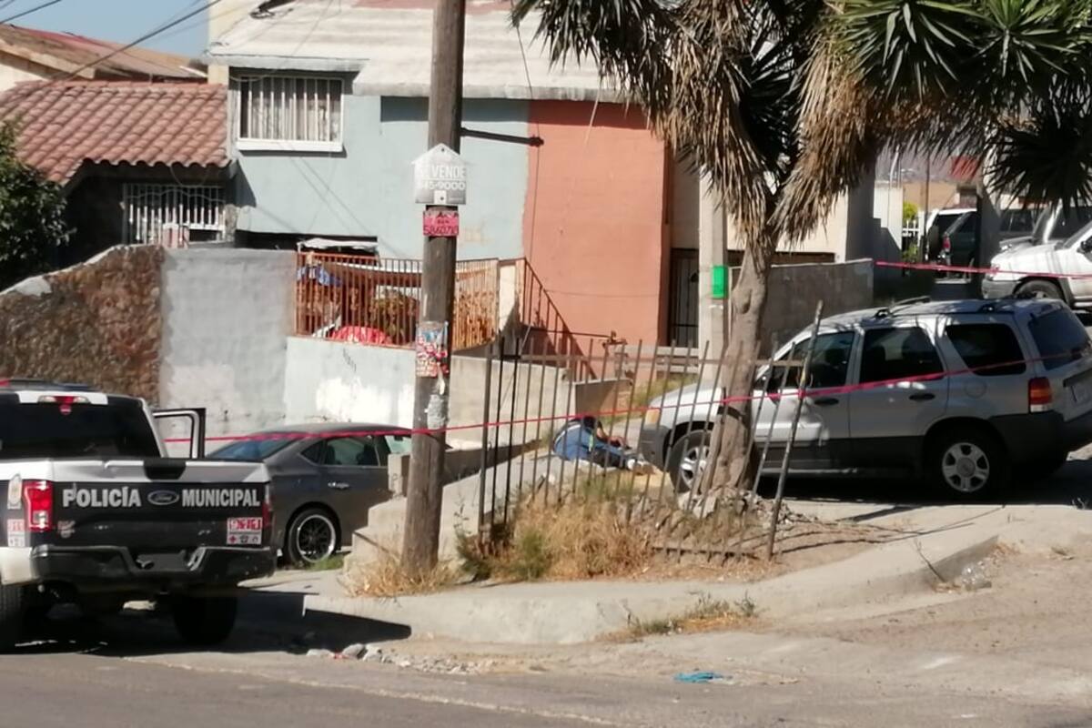 Lo ejecutan en calles de Villas de Baja California