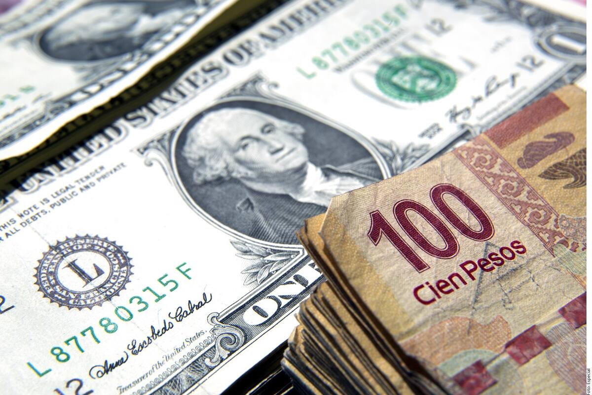 Dólar agarra fuerza y peso mexicano se debilita