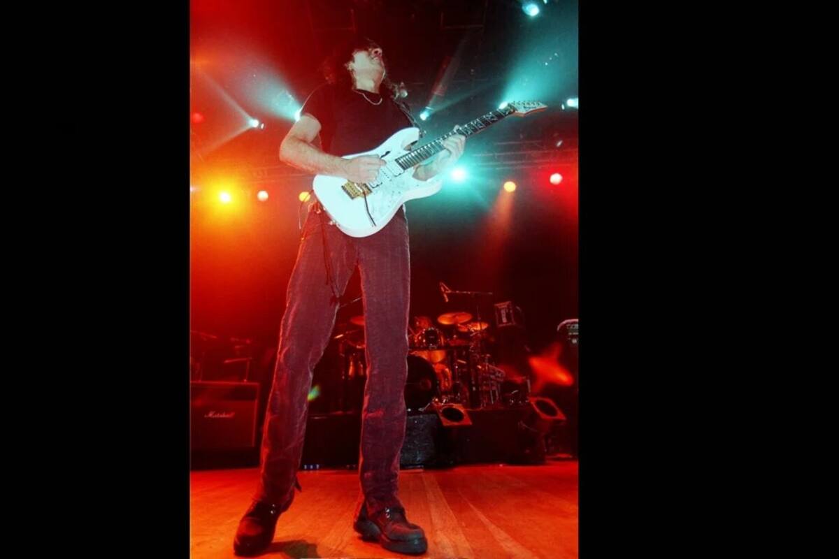 Felipe Staiti pública las canciones que nunca tocó