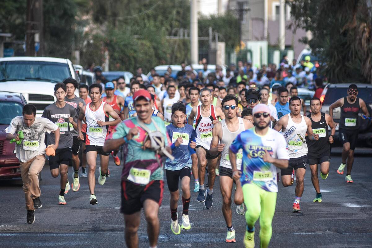 Participan más de 700 personas en la Carrera Enerser