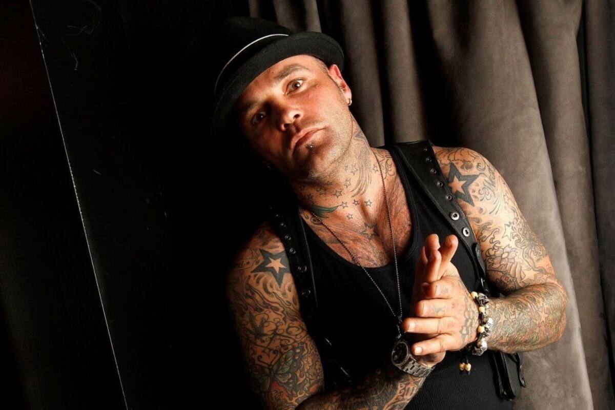 ¿Quién era Shifty Shellshock, cantante de Crazy Town, fallecido por sobredosis?