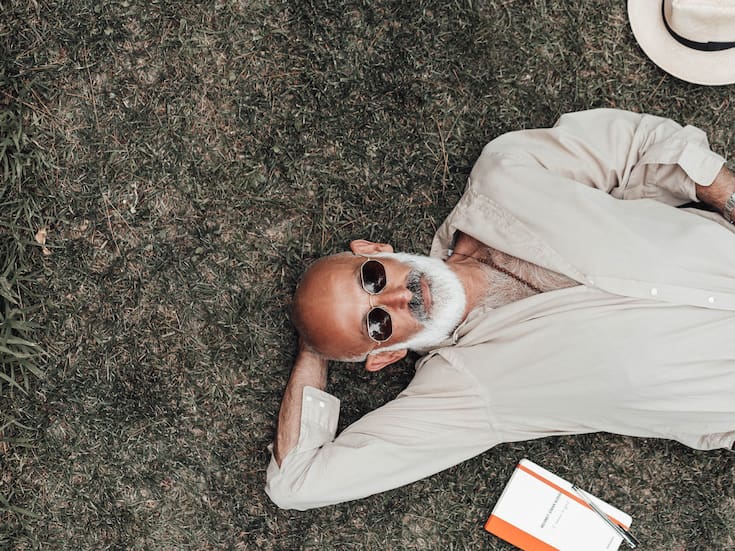 Descansar sin culpa: por qué “no hacer nada” es una necesidad humana