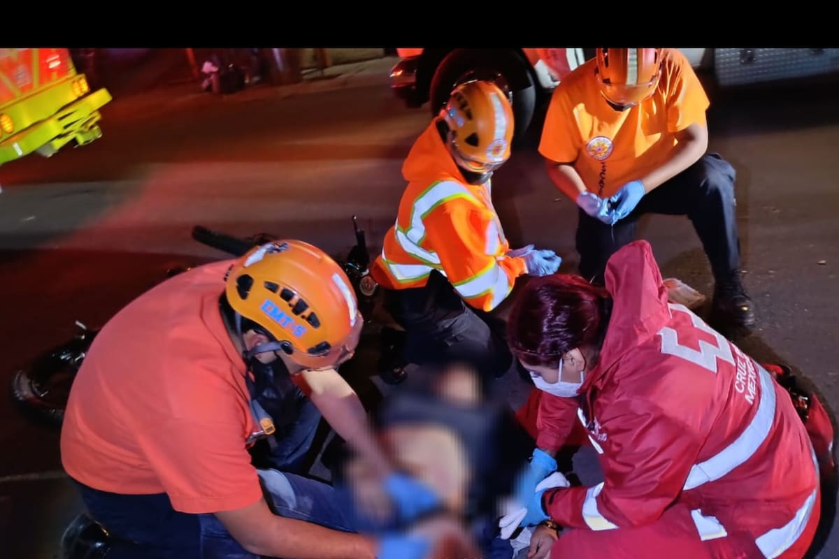 Motociclista pierde pierna tras ser impactado por automovilista que se dio a la fuga
