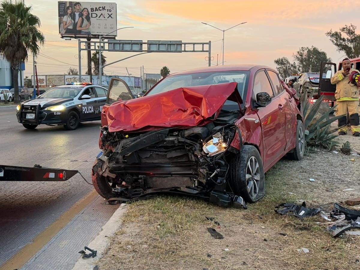 El percance dejó únicamente daños materiales y, hasta el momento, no se reportan personas lesionadas. Foto: Border Zoom