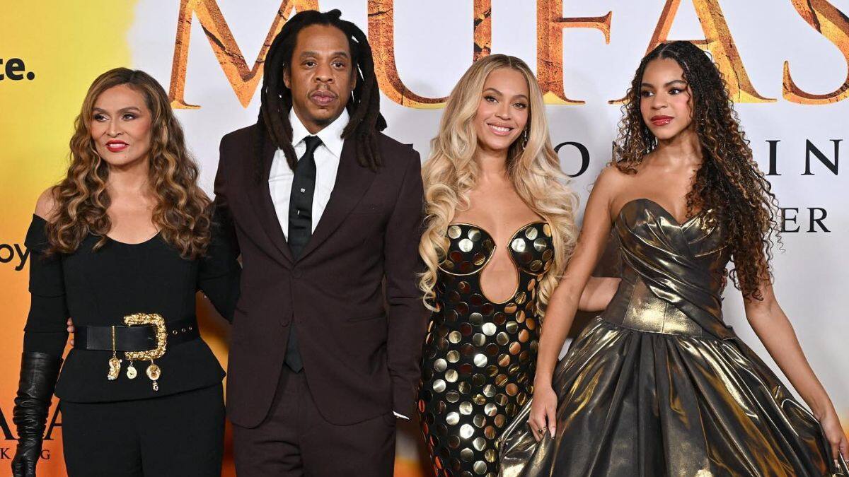 Jay-Z asiste a la alfombra roja de ‘Mufasa’ tras ser acusado de agresión sexual