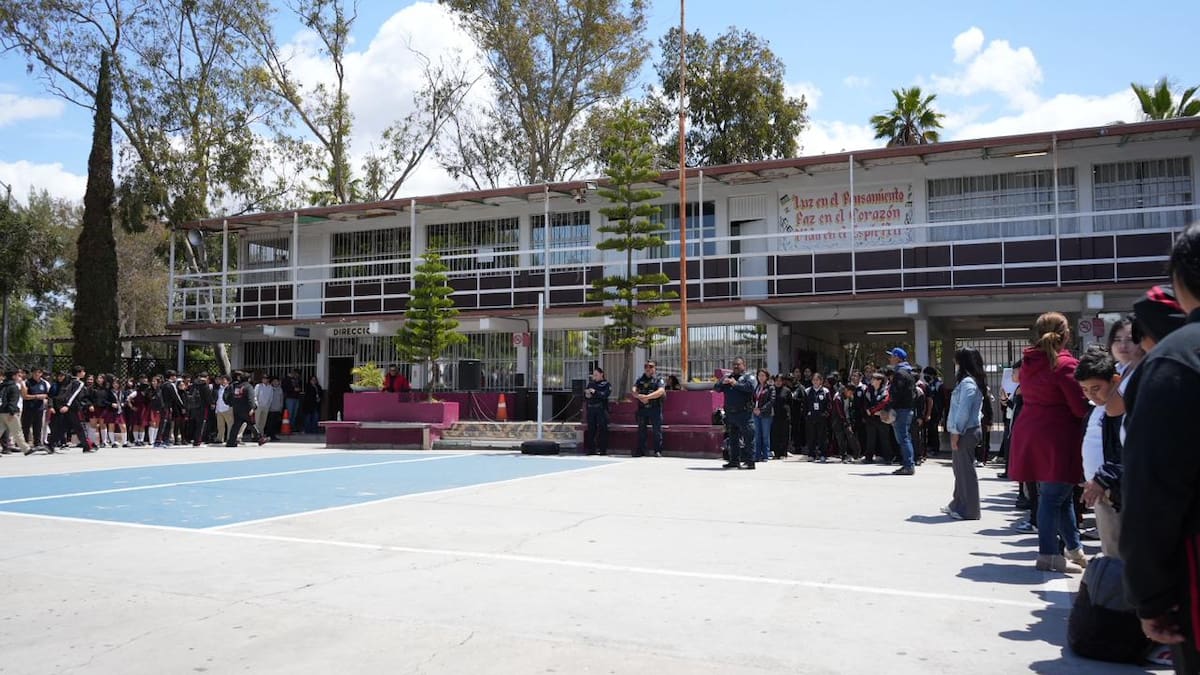 Autoridades implementaron operativos preventivos y recorridos en planteles para evitar riesgos y fomentar la denuncia entre estudiantes. Foto: Cortesía