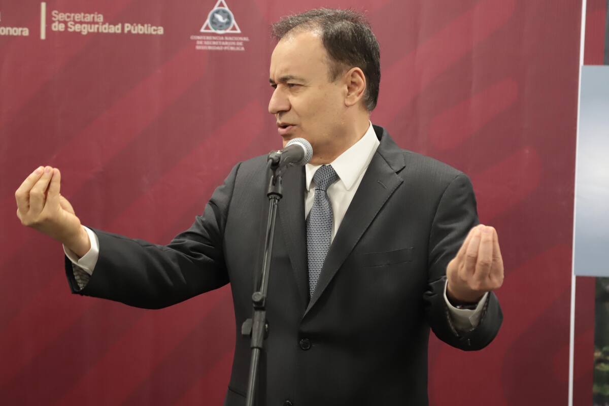 AMLO reconoce que piensa en remplazo de Alfonso Durazo, pero dice: “a lo mejor lo convenzo de que me siga ayudando”