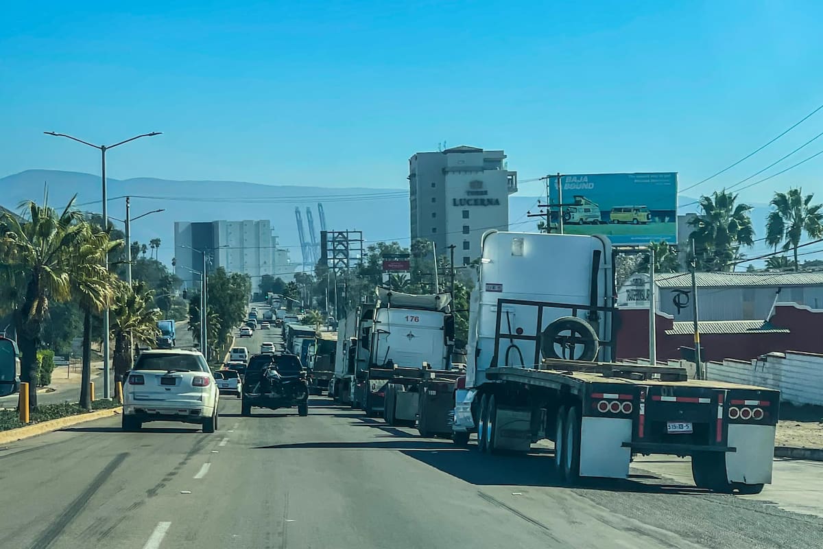 Llama Fetraex a revisar la agenda vial en Baja California