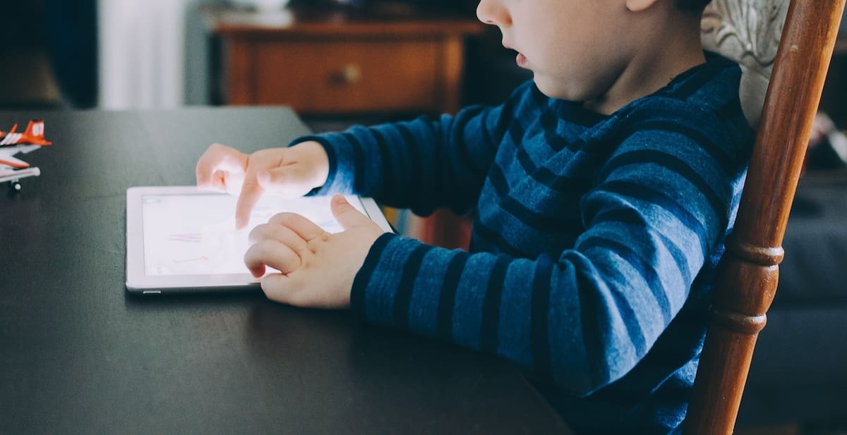 En México se preparan foros para debatir el uso de dispositivos digitales y redes sociales entre menores. FOTO: PIXABAY
